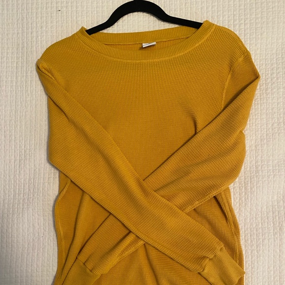 TNA Aritzia ribbed shirt - Picture 1 of 3